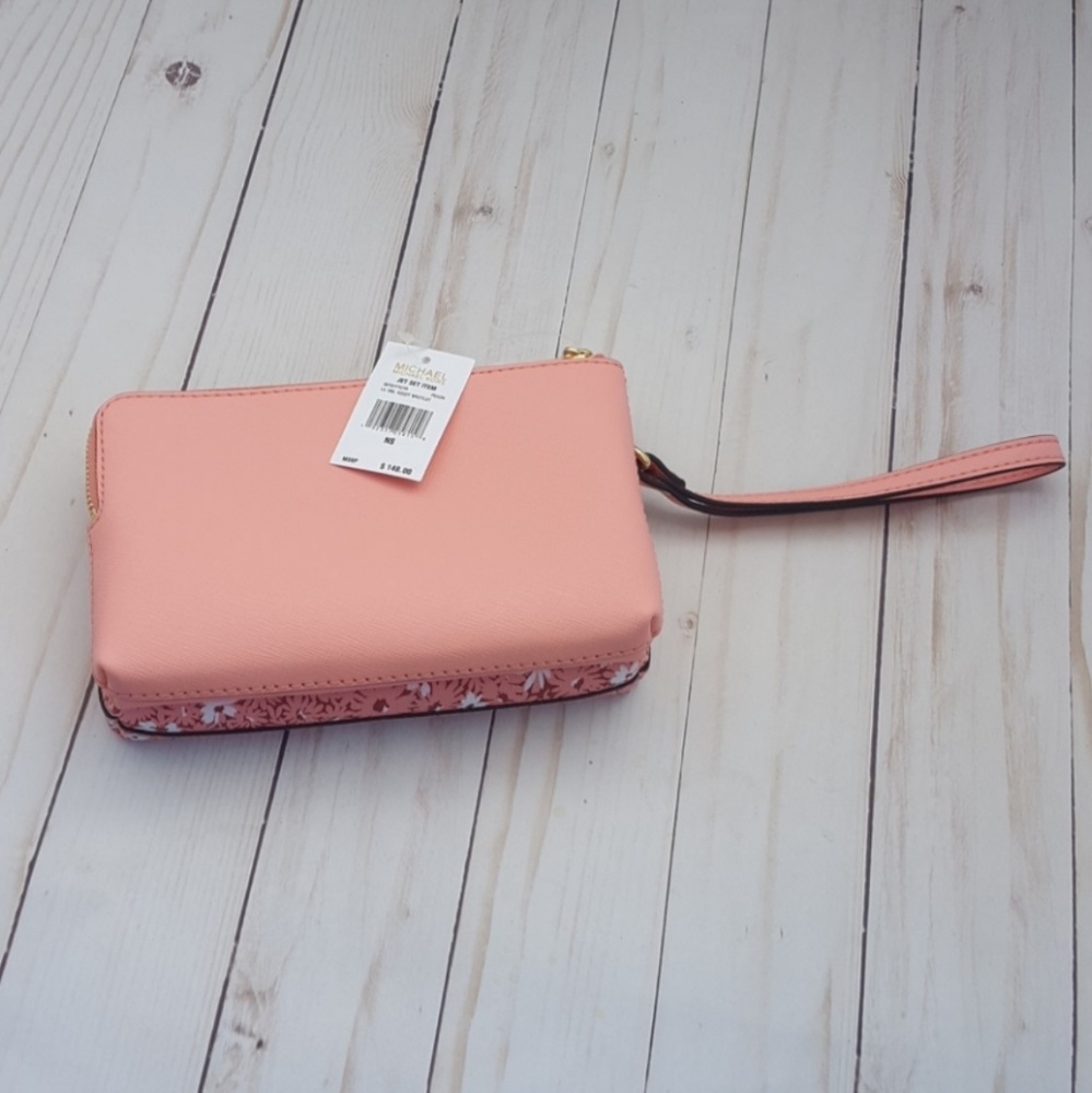 Michael Kors Wristlet Double Gusset Peach NWT - Picture 4 of 8